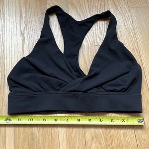 LULULEMON Twist Front Sports Bra Black 6